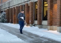EZ Spread Ice Melt demo_Seacole